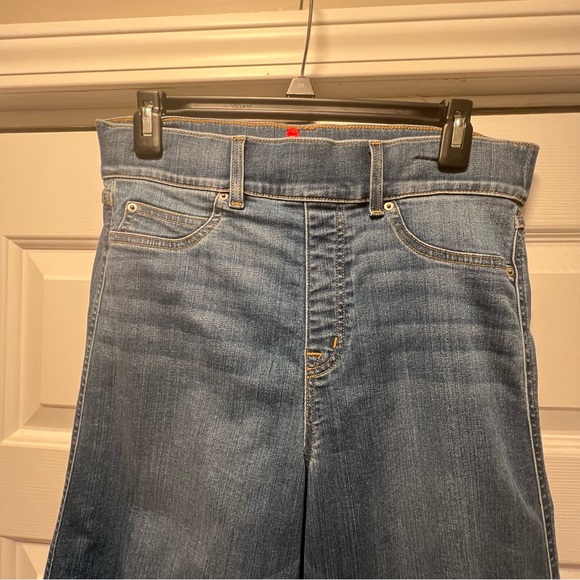 Spanx Seamed Front Wide Leg Jeans Womens Medium 20407R Vintage Indigo PullOn - Picture 3 of 13